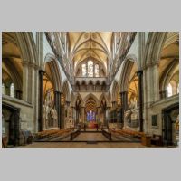 Salisbury Cathedral, photo Boris Roman Mohr, flickr,19.jpg